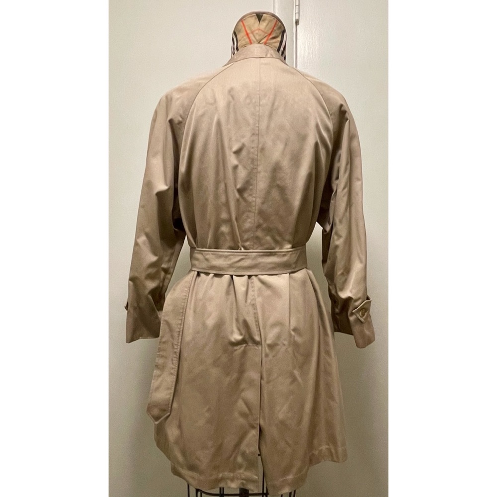 ❤️ 🎉 HP! Vintage Burberry Single Breasted Short Trench Coat with Sash - Picture 7 of 15